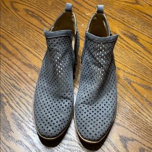 Lucky dark grey spring booties